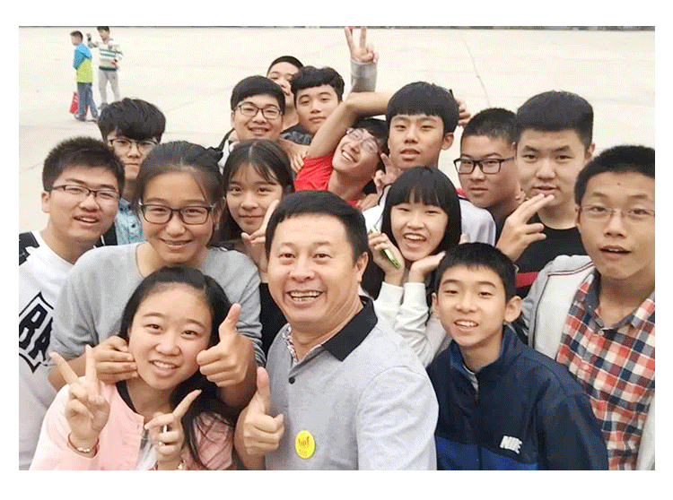孩子的成長(zhǎng)路上需要什么